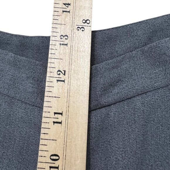 Casual Corner Gray Two-Piece Zip Front Spread Collar Pant Suit Size 6 - Picture 9 of 10